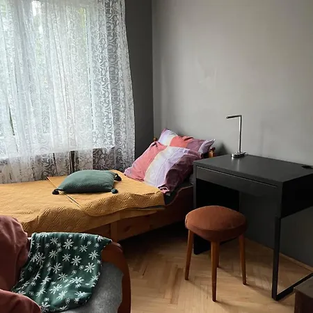 u cioci Lutki urocze mieszkanie z balkonem Kraków Zewnętrze zdjęcie