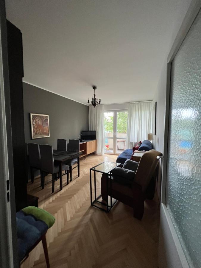 Apartment U Cioci Lutki Urocze Mieszkanie Z Balkonem
